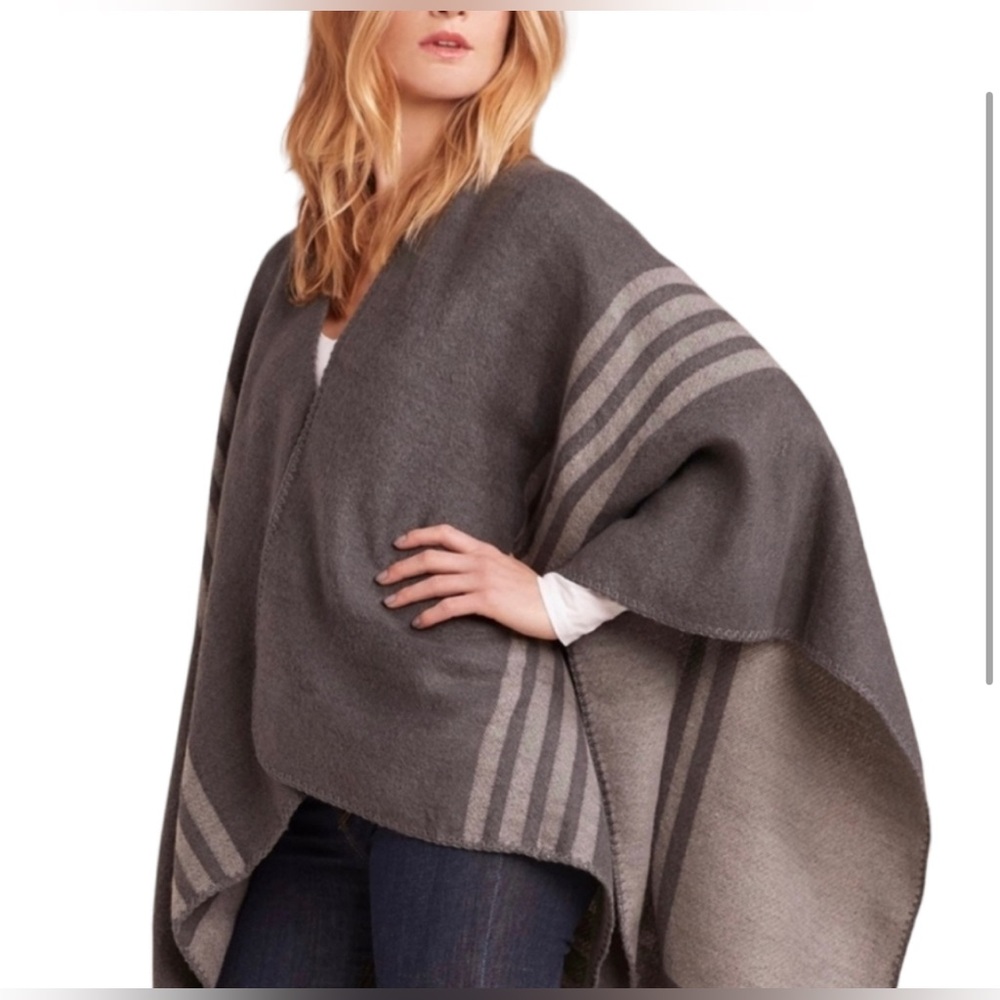 BB Dakota Gray Reversible Blanket Shawl OS